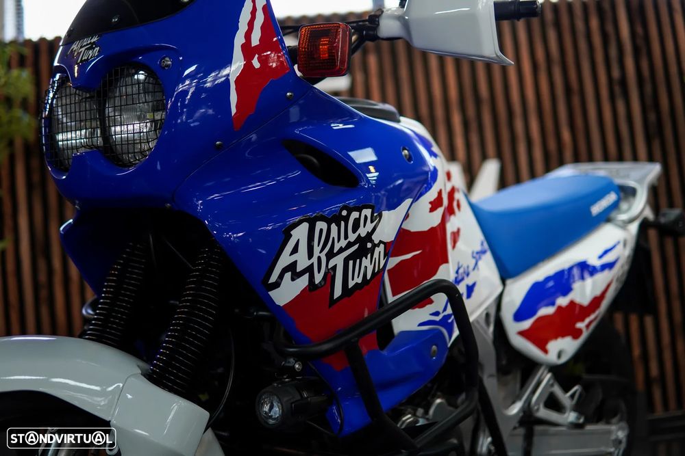 Honda Africa Twin 750 Adventure - 4