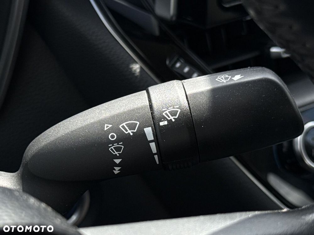 Toyota Corolla 1.8 Hybrid Comfort - 21