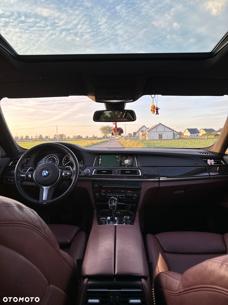 BMW Seria 7 750i xDrive Edition Exclusive - 22
