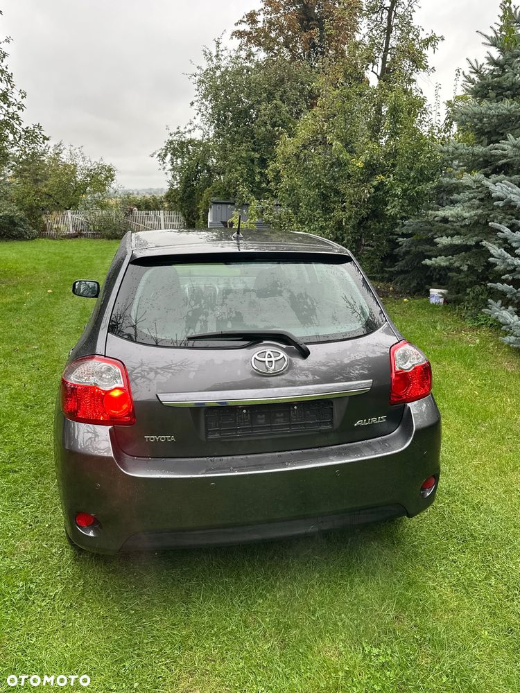 Toyota Auris 1.6 Prestige - 21