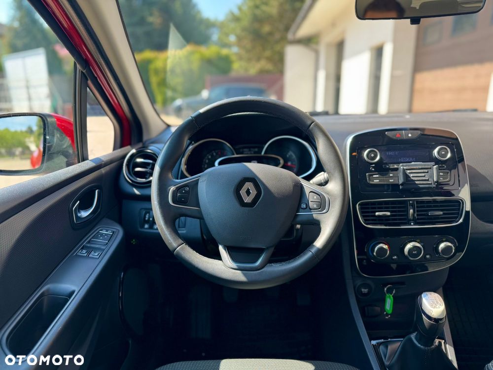 Renault Clio 1.2 16V Limited - 10
