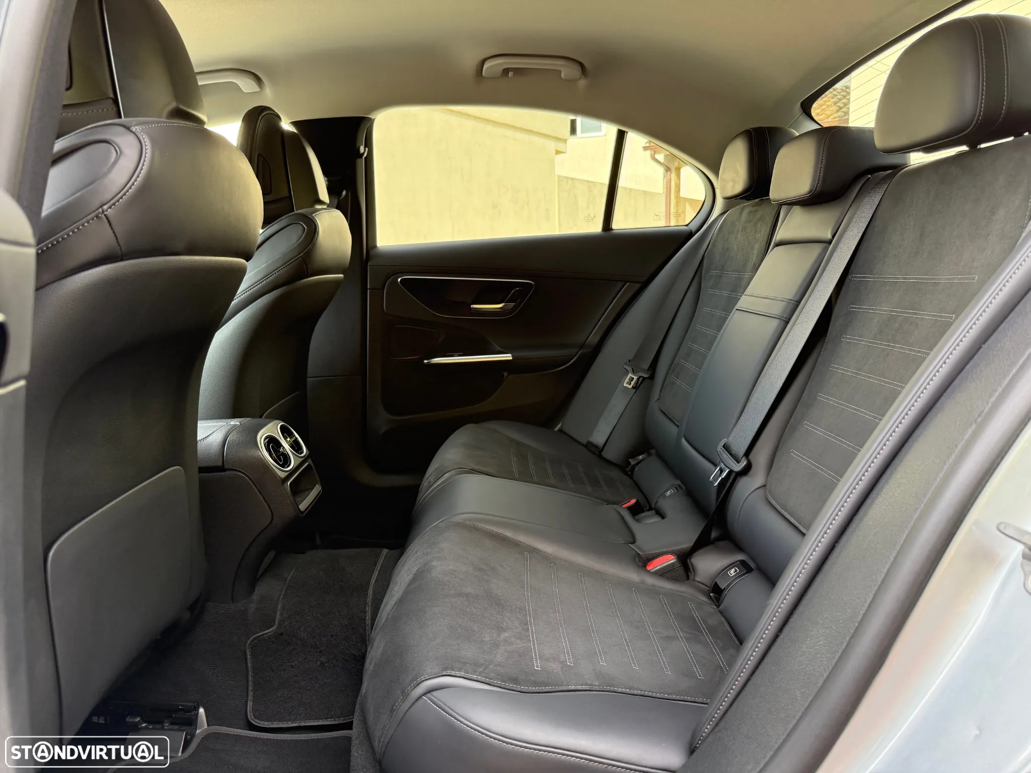 Mercedes-Benz C 220 d AMG Line - 33