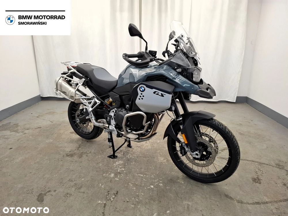 BMW F - 2