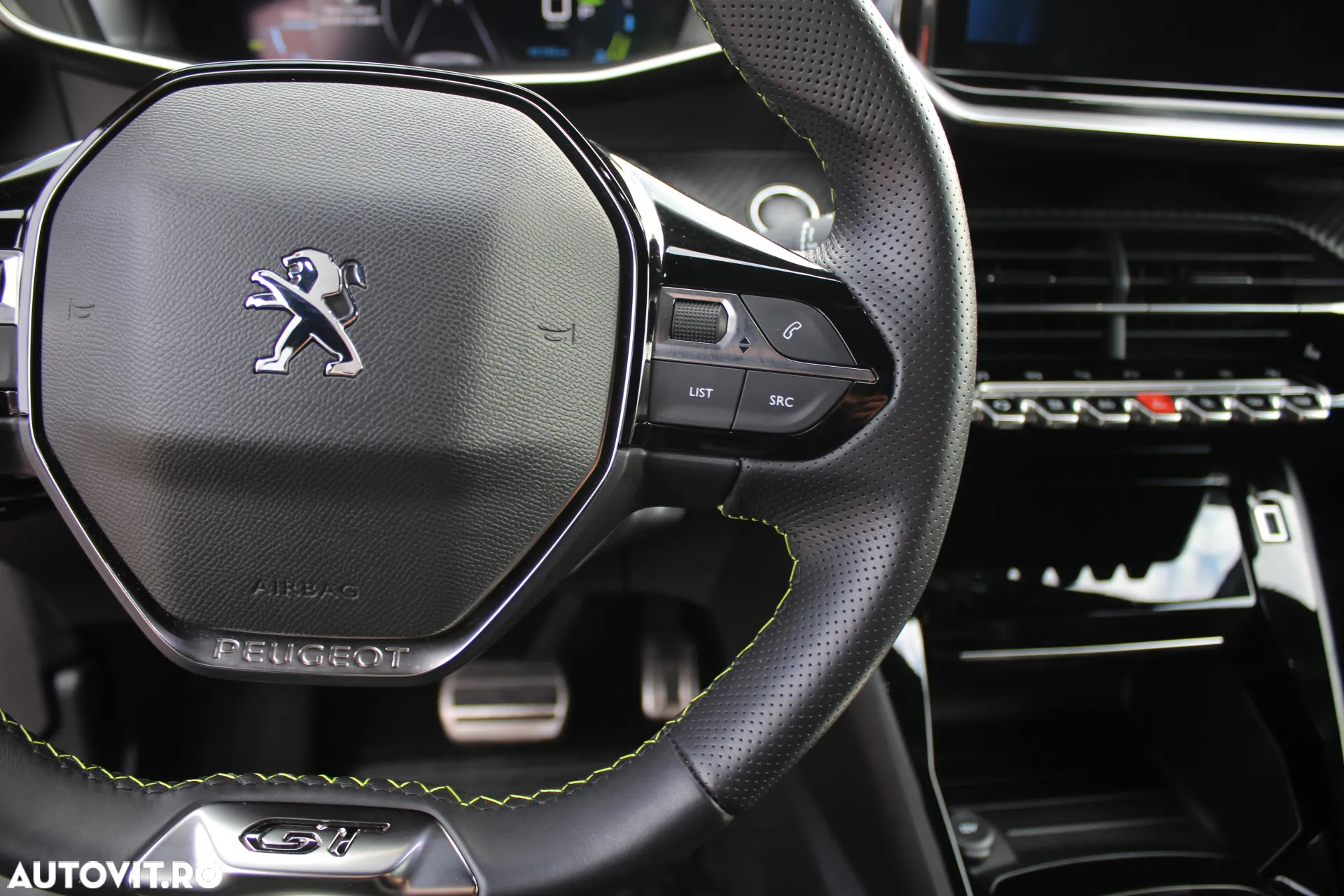 Peugeot 208 e-208 GT-Line - 8