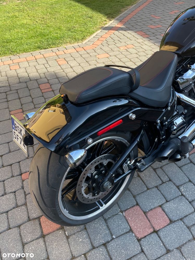 Harley-Davidson FXSB Breakout - 12