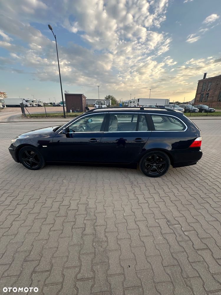 BMW Seria 5 525d - 7