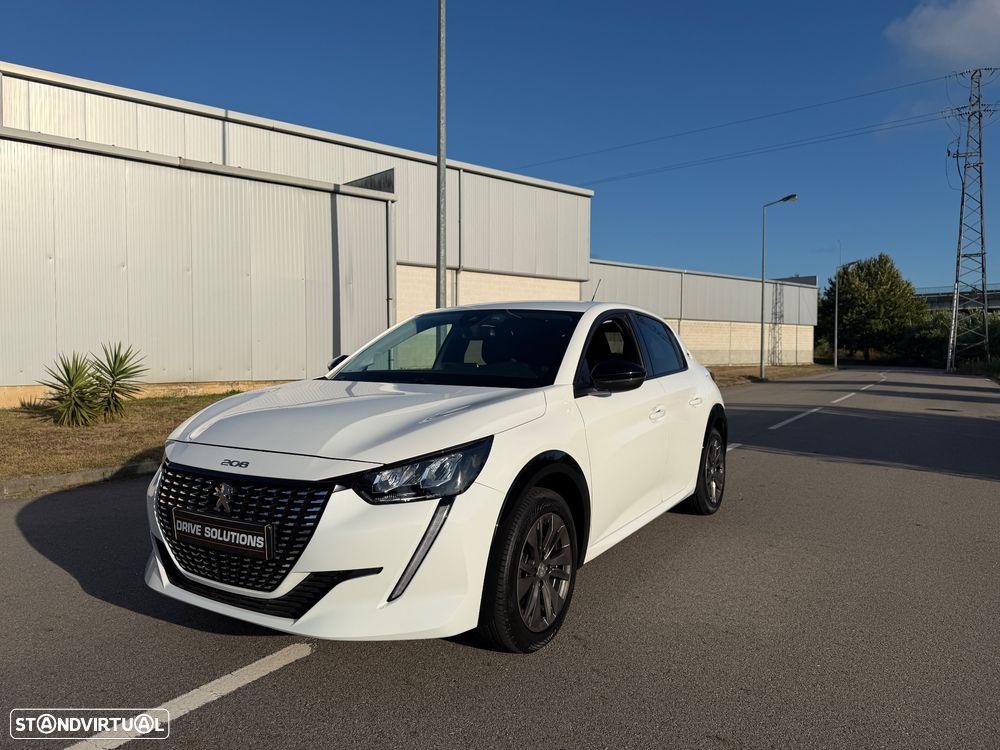 Peugeot e-208 Allure Pack - 13