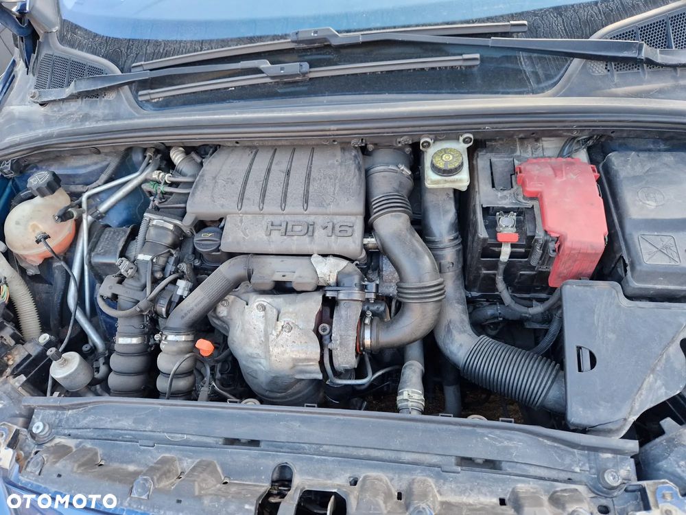 Peugeot 308 1.6 HDi Trendy - 6