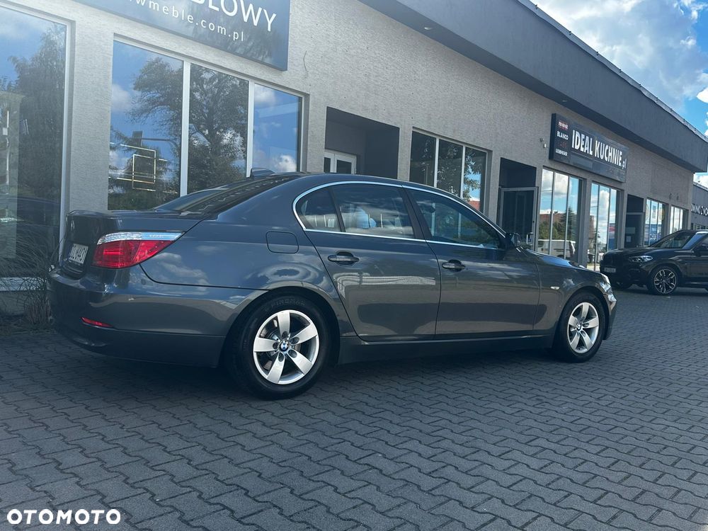 BMW Seria 5 520d - 3