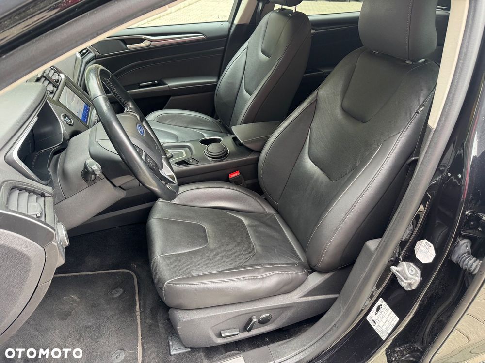Ford Mondeo Turnier 2.0 EcoBlue Titanium - 21