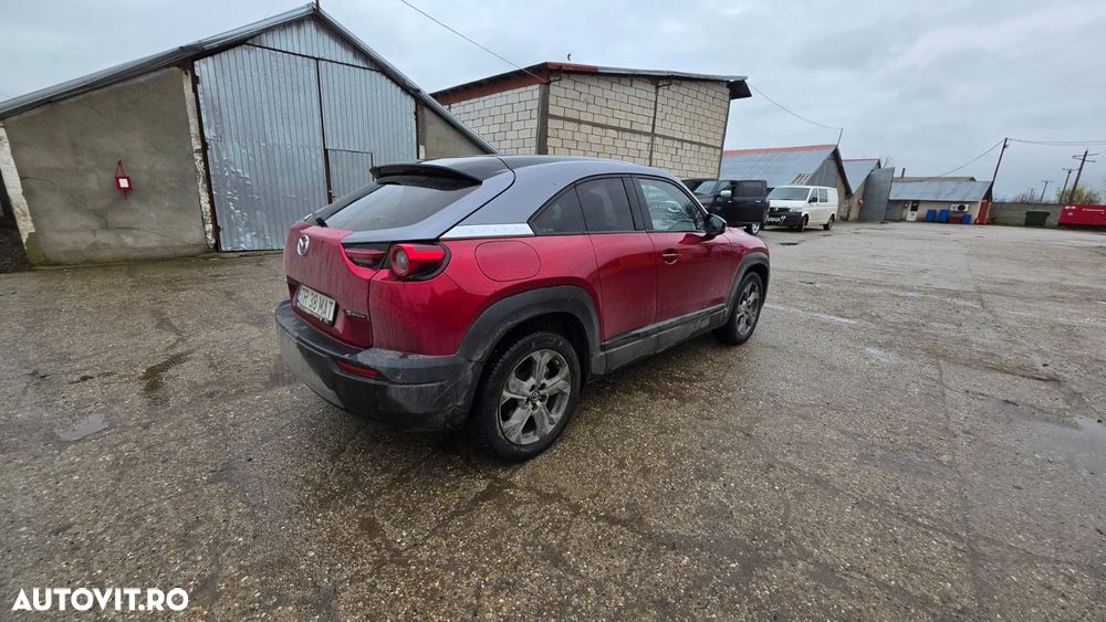 Mazda MX-30 - 4