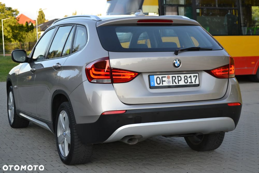 BMW X1 sDrive18d xLine - 22