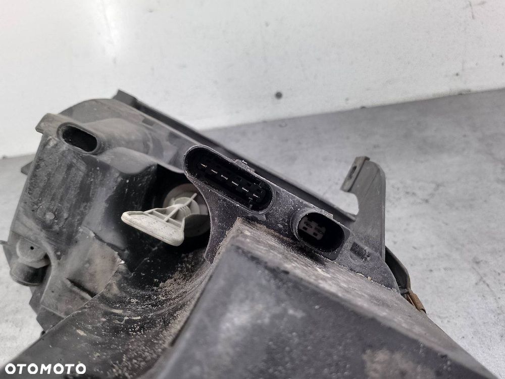 LAMPA PRZÓD LEWA MITSUBISHI COLT VI 8301A993 - 8