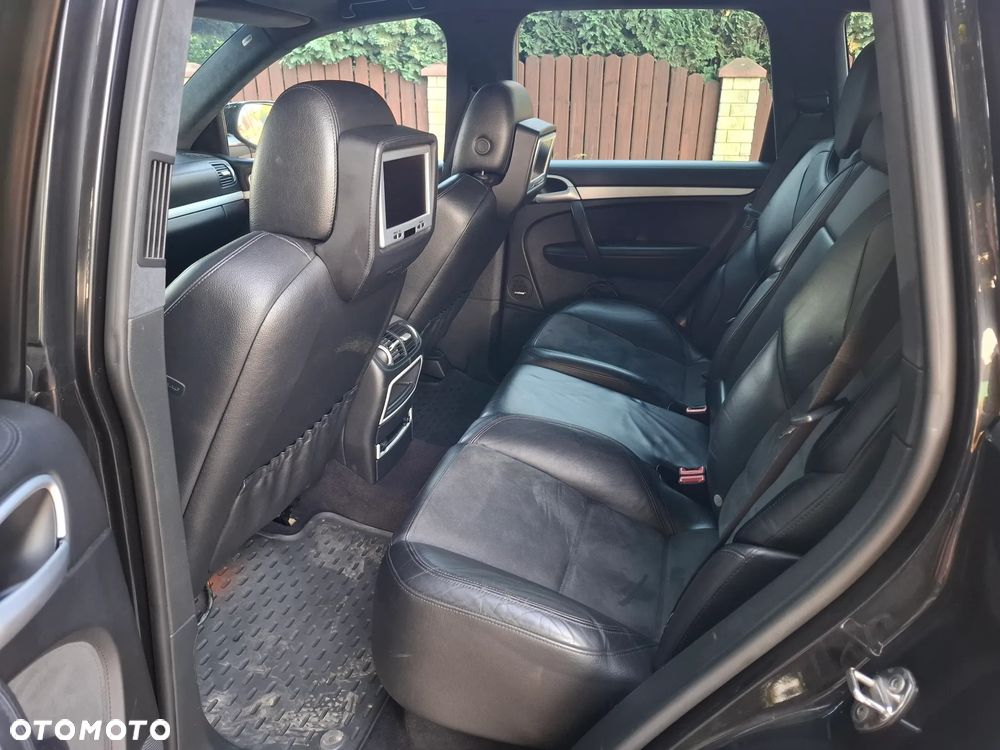 Porsche Cayenne - 13