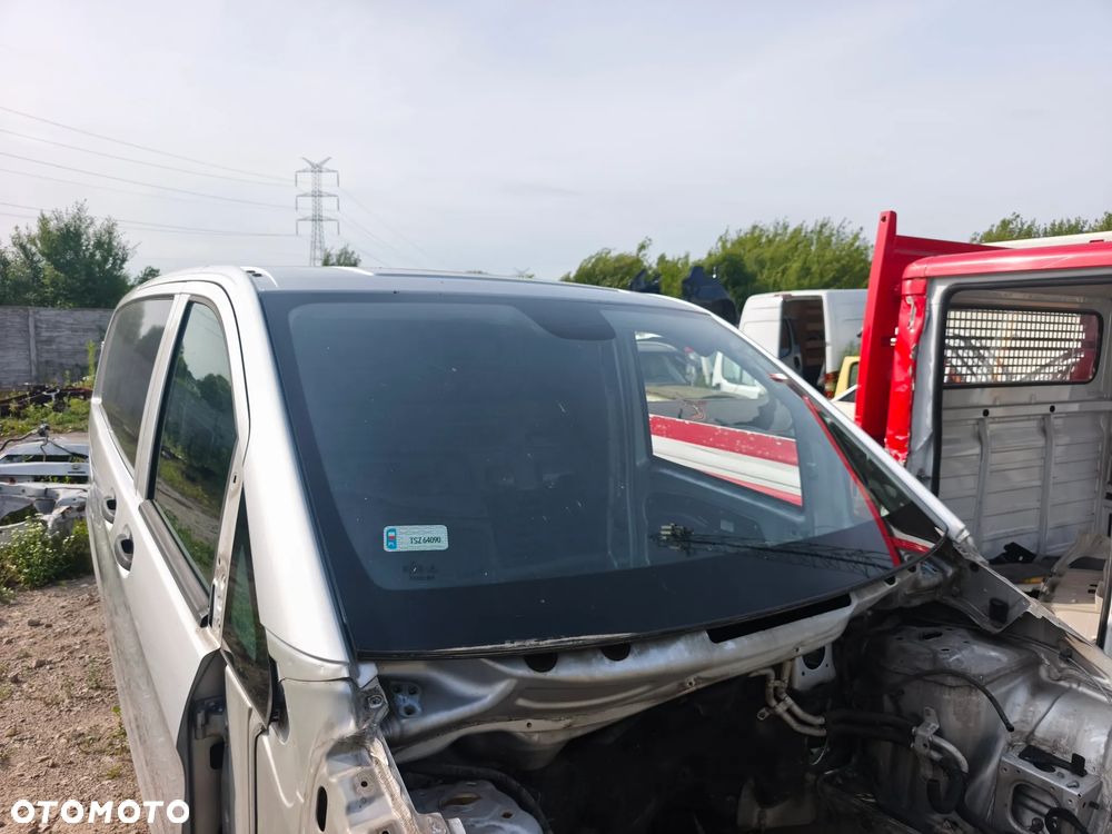 Szyba przednia czołowa Mercedes Vito w447 2014- 20r - 1