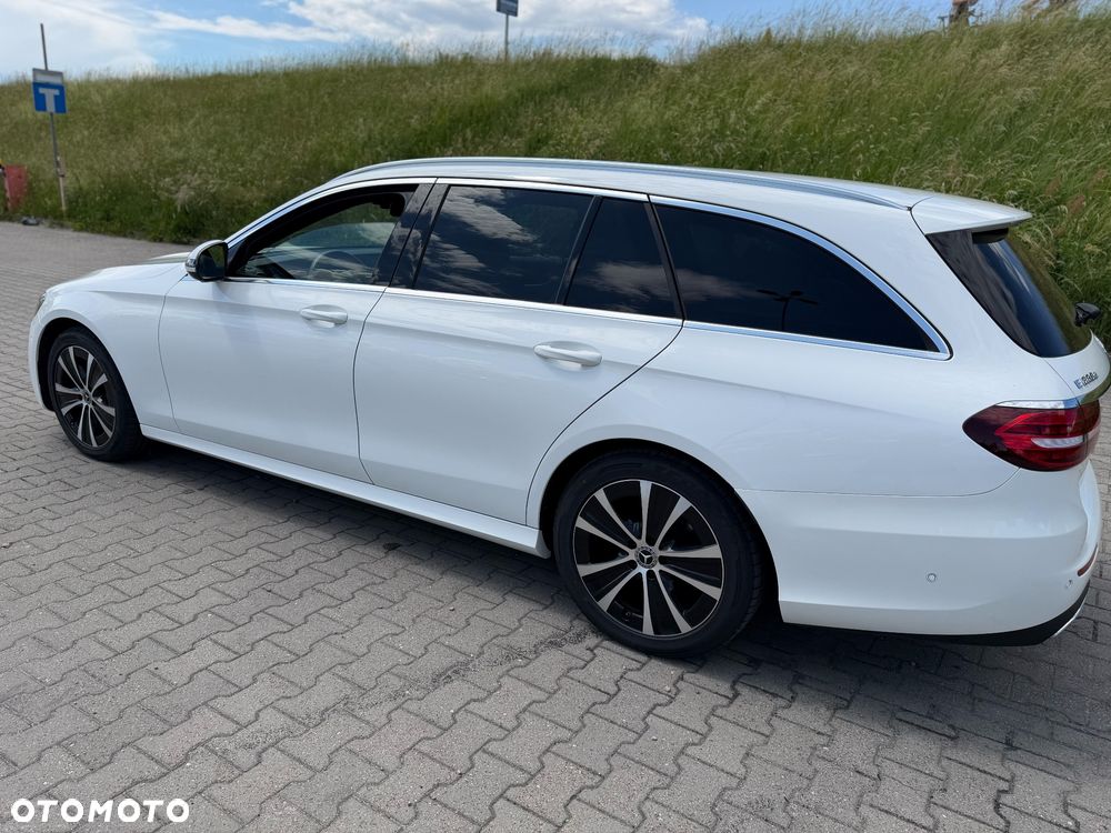 Mercedes-Benz Klasa E 220 d 4-Matic - 2