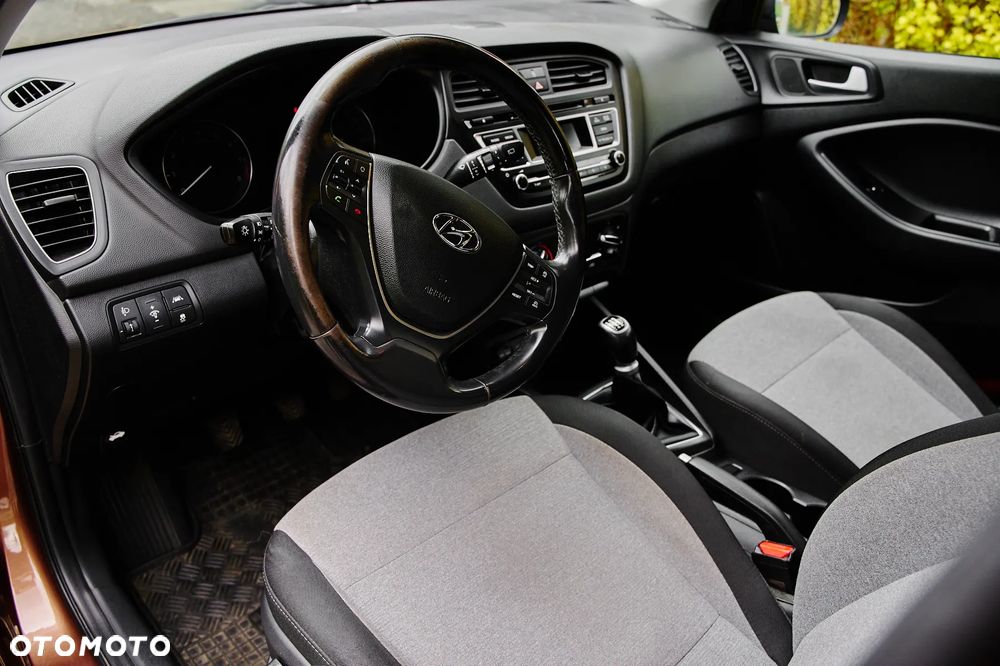 Hyundai i20 1.2 Elegant - 10