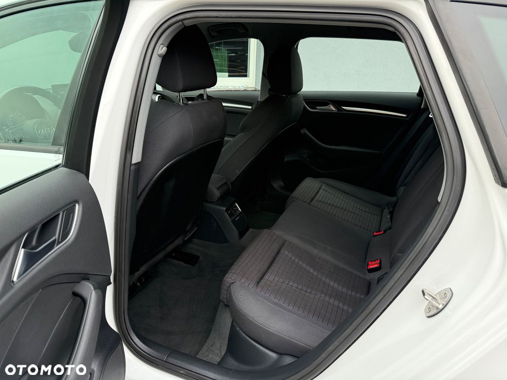 Audi A3 Sportback 2.0 TDI (clean diesel) Attraction - 7