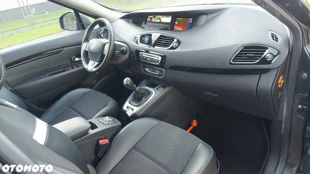 Renault Scenic 1.4 16V TCE Bose Edition - 10