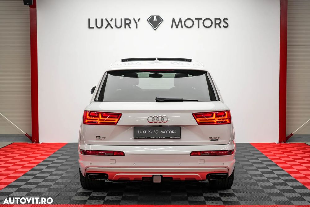 Audi Q7 - 10