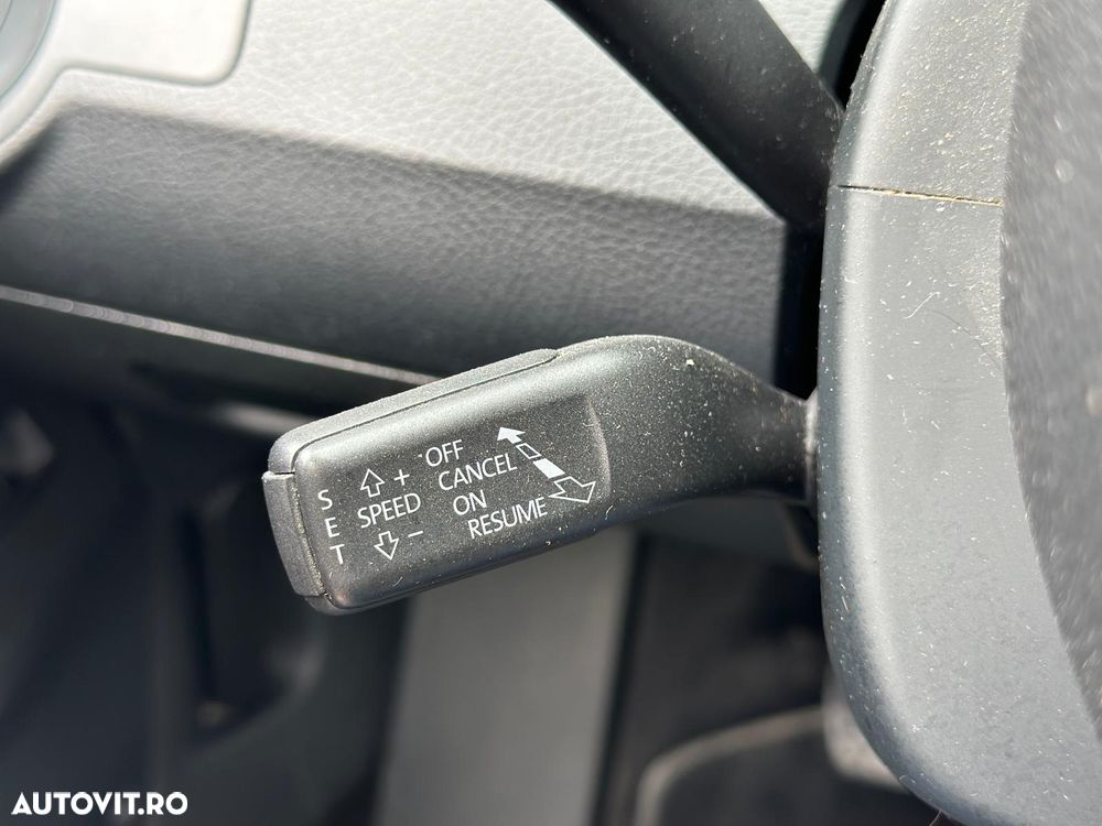 Volkswagen Passat 2.0 TDI Comfortline DPF - 24