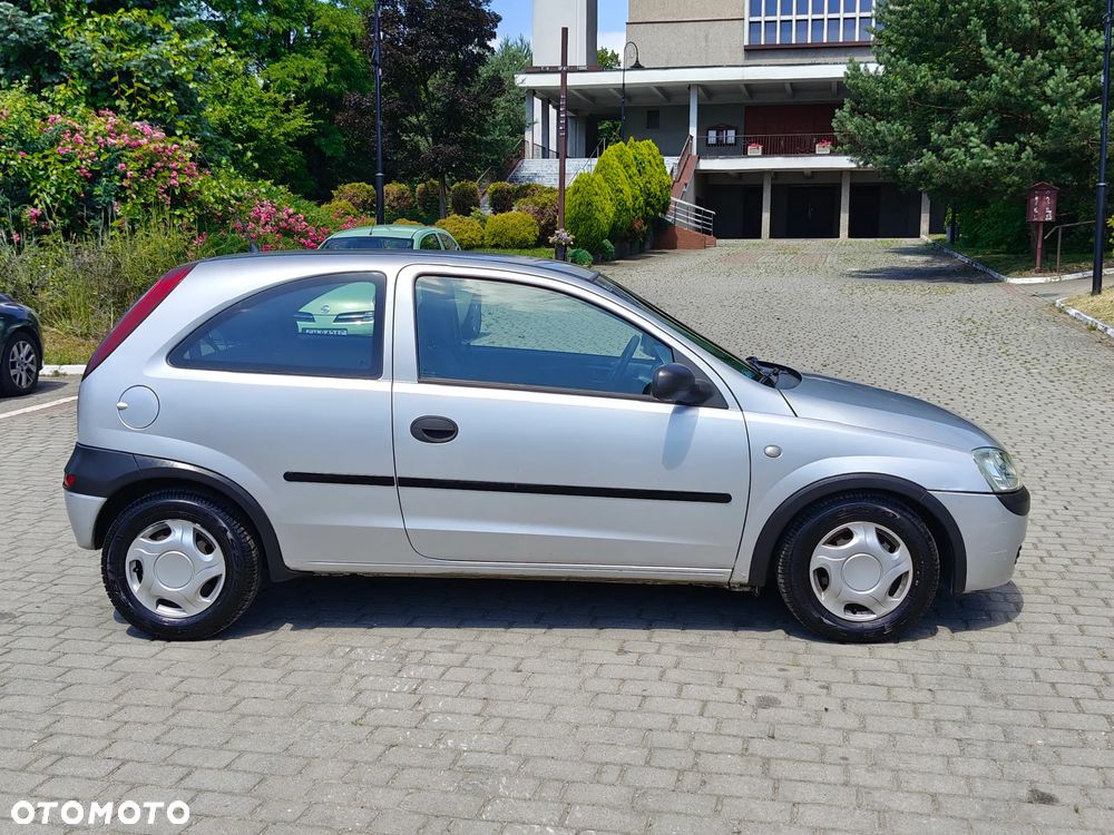 Opel Corsa 1.2 16V Enjoy - 3