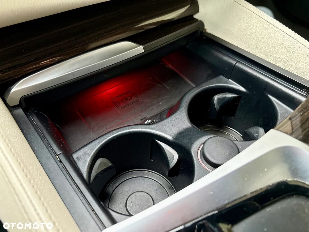 BMW Seria 5 530e iPerformance M Sport sport - 22