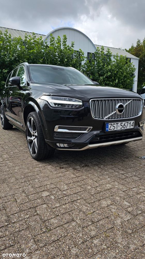 Volvo XC 90 - 1