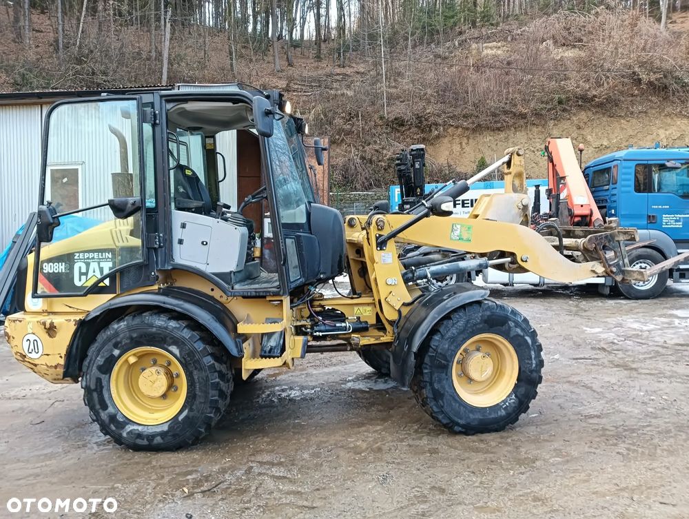 Używany Caterpillar 908H2 – 2013r – Stan BDB – Szybkozłącze – Widły ...