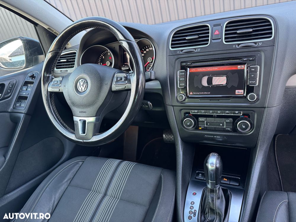 Volkswagen Golf 2.0 TDI DPF DSG MATCH - 24