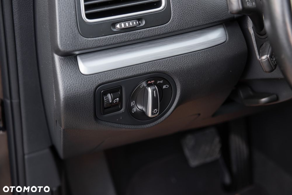 Volkswagen Sharan 2.0 TDI DSG BlueMotion Technology Highline - 16
