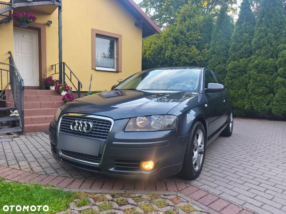 Audi A3 3-drzwiowe 1.6 Ambiente - 1