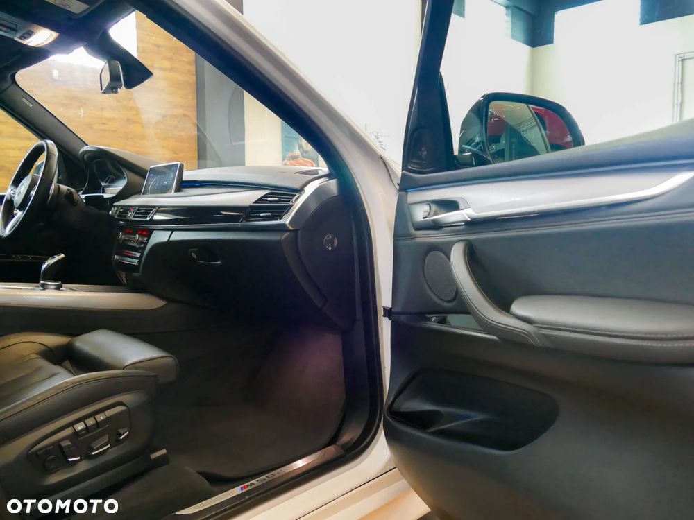 BMW X5 M M50d Sport-Aut - 10