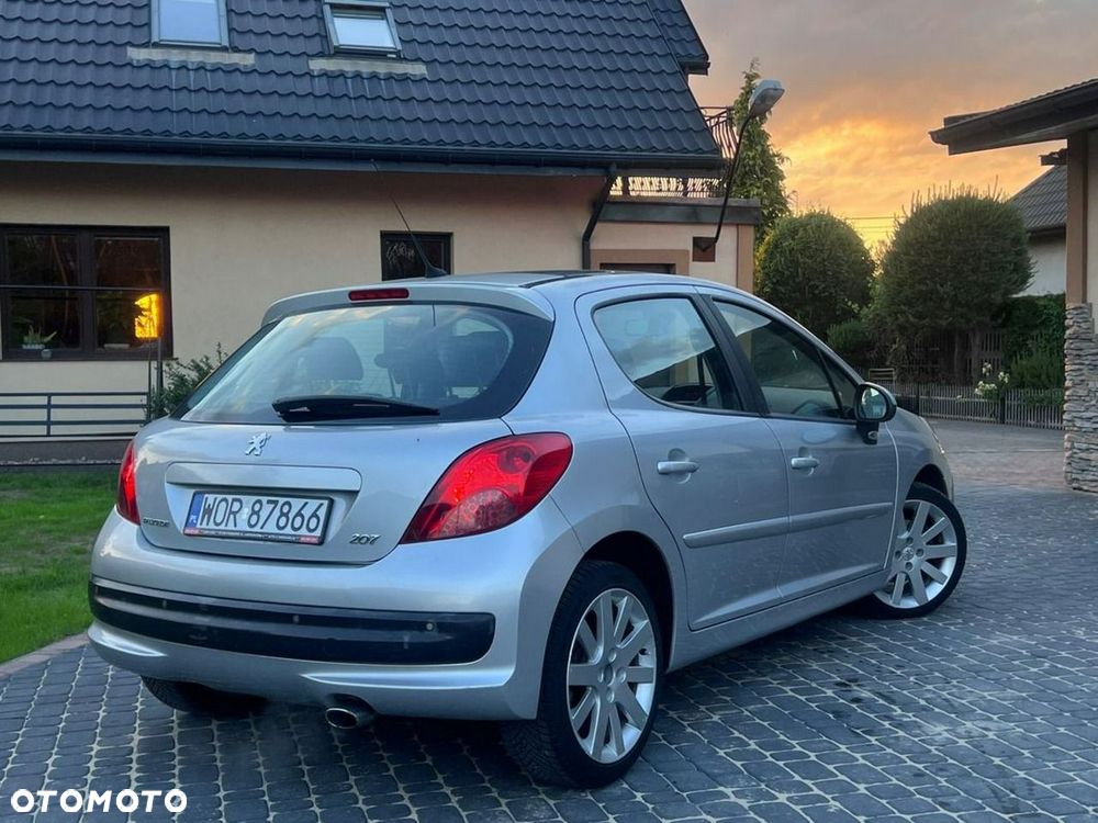 Peugeot 207 1.6 THP Platinum - 37