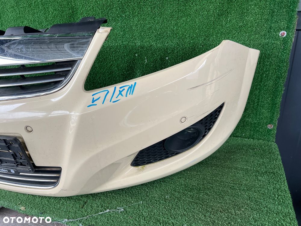 Opel Zafira B  lift zderzak przedni - 2