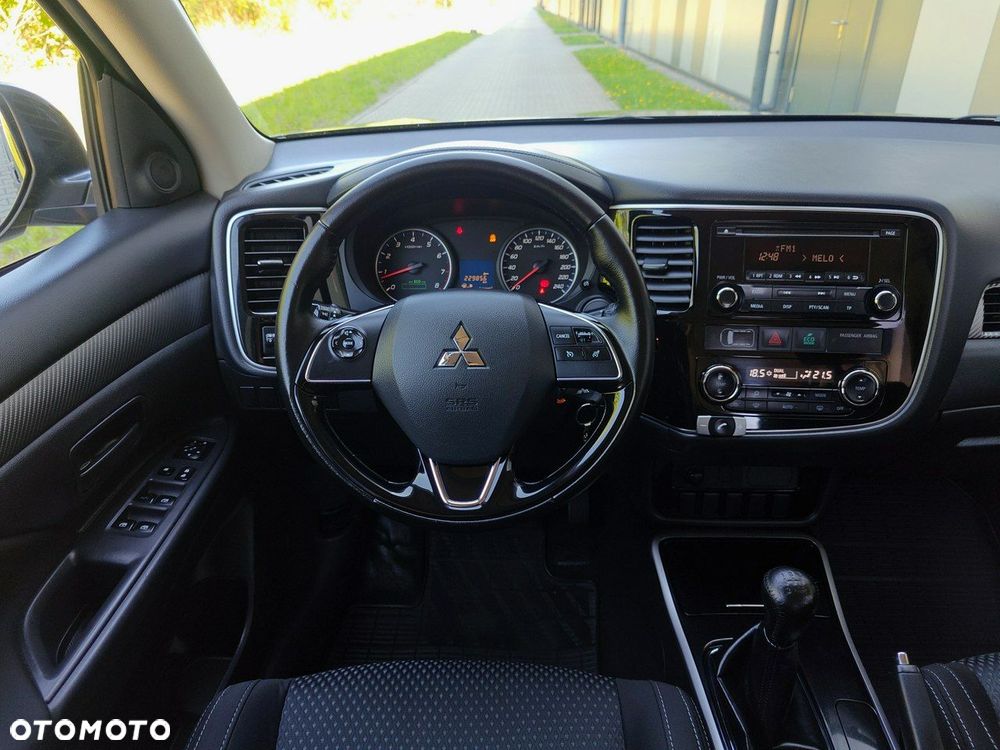 Mitsubishi Outlander - 18