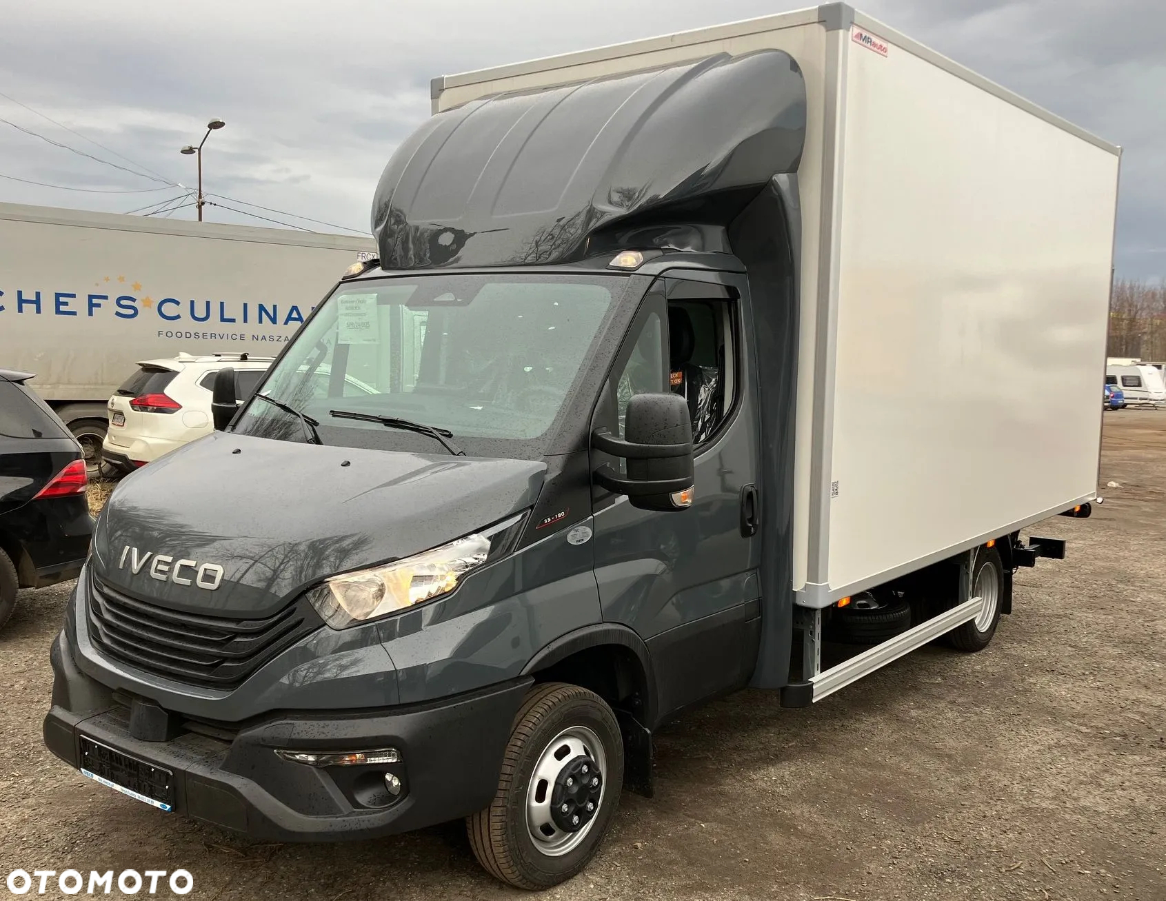 Iveco 3.0 Daily 35C18 kontener winda hak 25r Navi - 5
