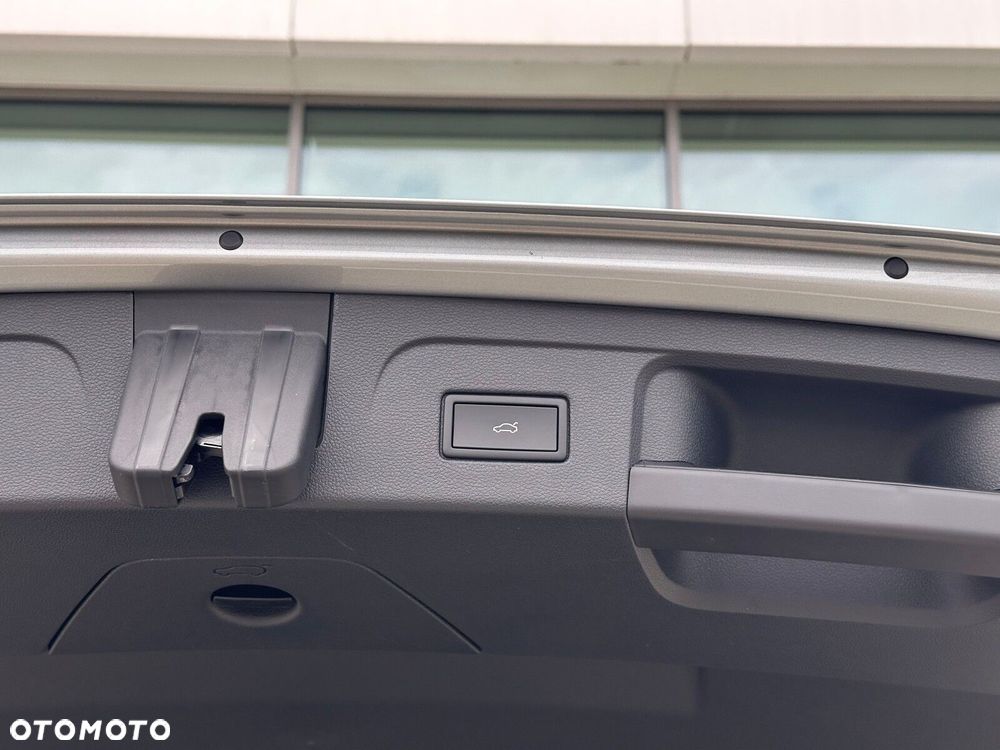 Volkswagen Touran 1.5 TSI EVO Comfortline Plus DSG - 11