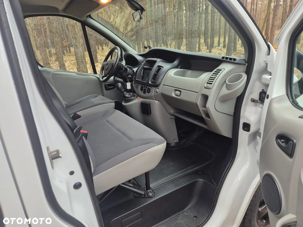 Opel Vivaro - 15
