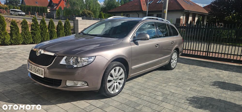 Skoda Superb 2.0 TDI Platinum - 2