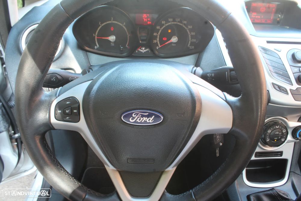 Ford Fiesta 1.4 TDCI Techno 104g - 30