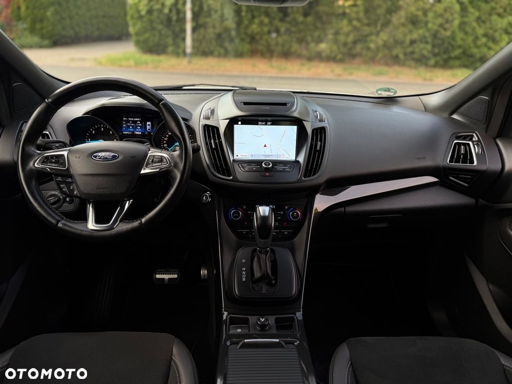 Ford Kuga 2.0 TDCi 4x4 ST-Line - 32