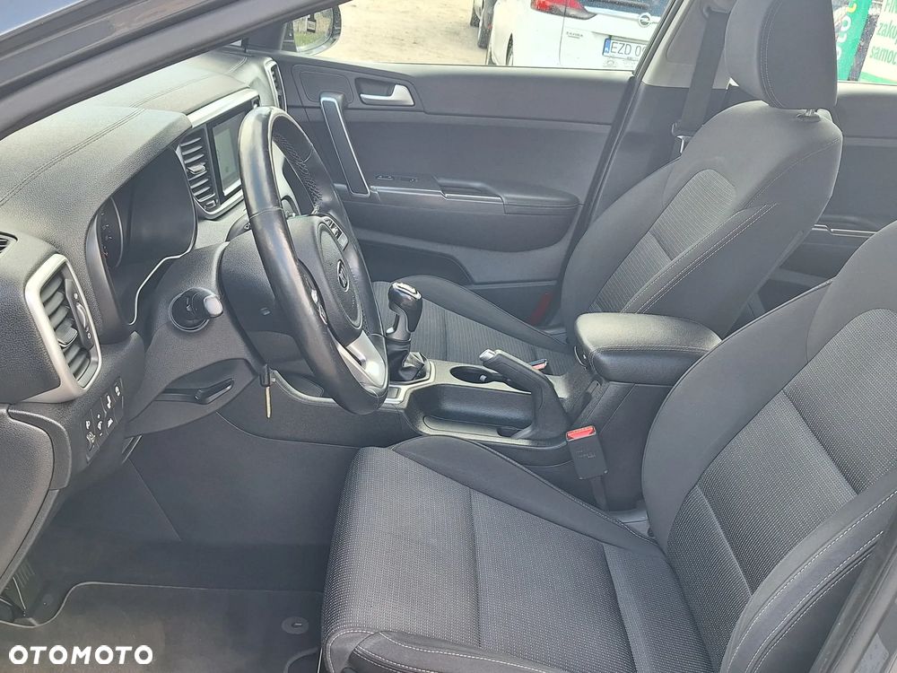 Kia Sportage 1.6 GDI 2WD DREAM-TEAM EDITION - 10