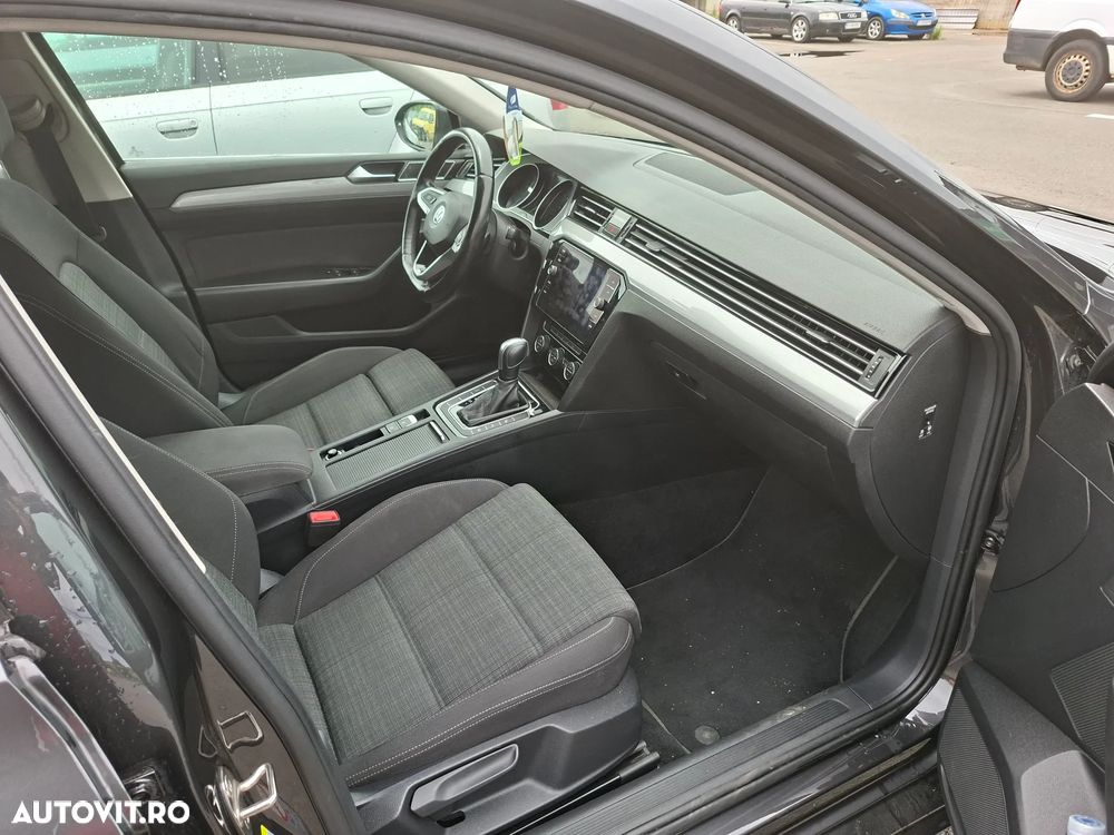 Volkswagen Passat 1.6 TDI DSG Comfortline - 17