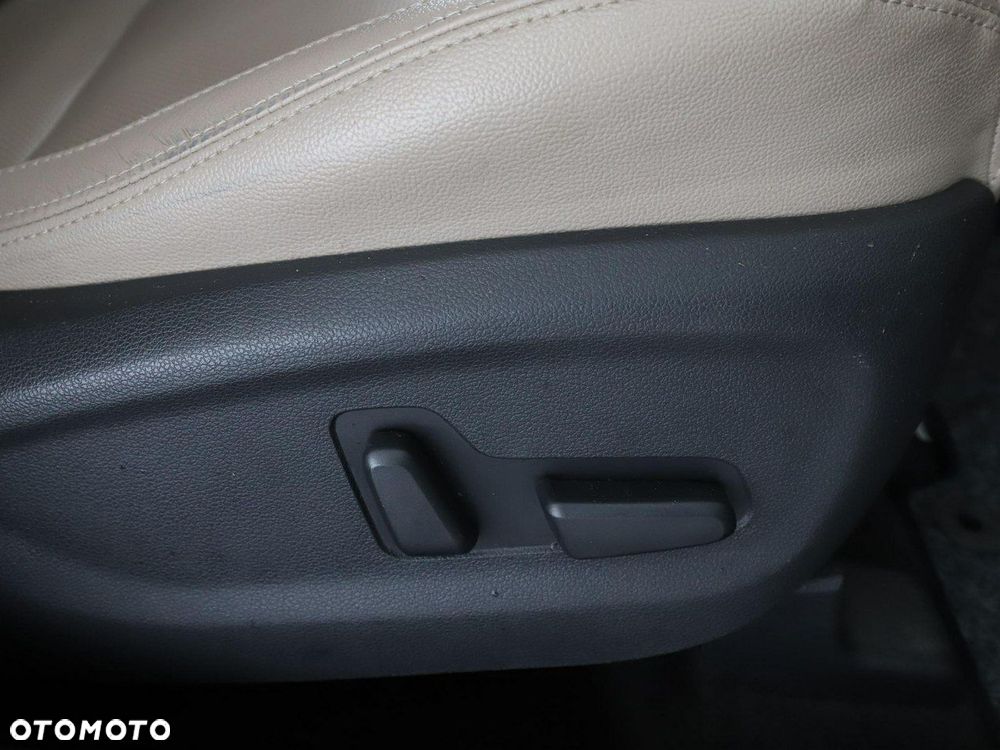 Hyundai Tucson 1.7 CRDI BlueDrive Style 2WD DCT - 39