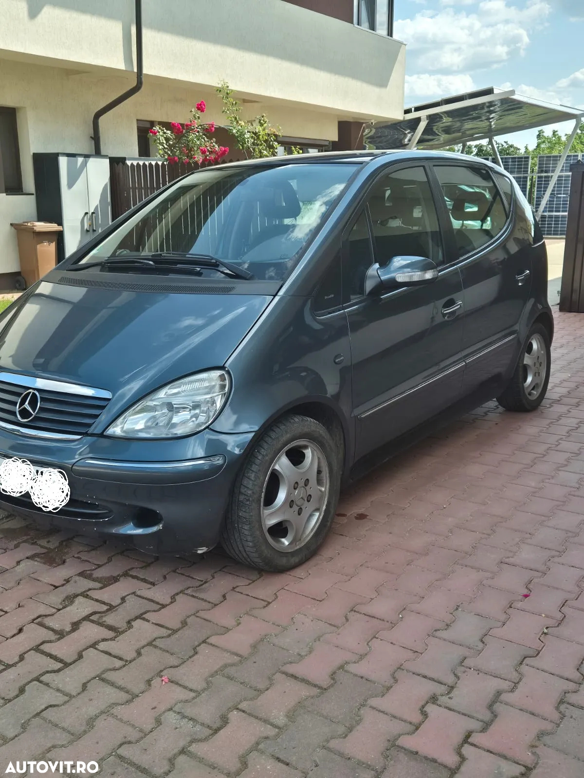Mercedes-Benz A - 4