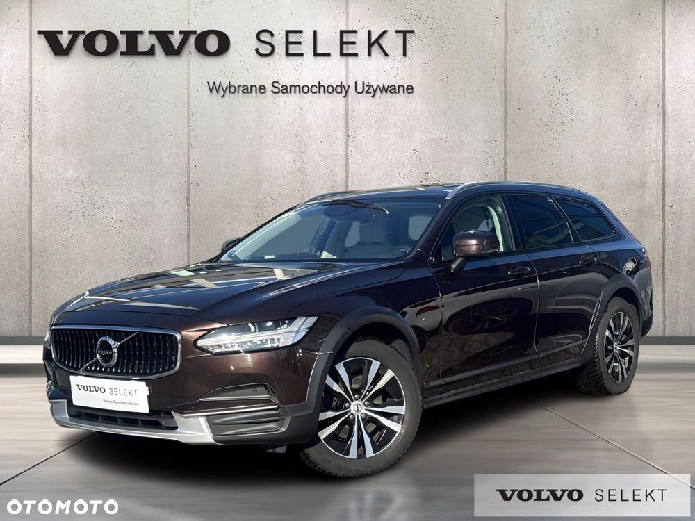 Volvo V90 Cross Country - 1