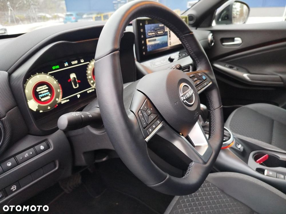 Nissan Juke 1.0 DIG-T N-Connecta DCT - 19