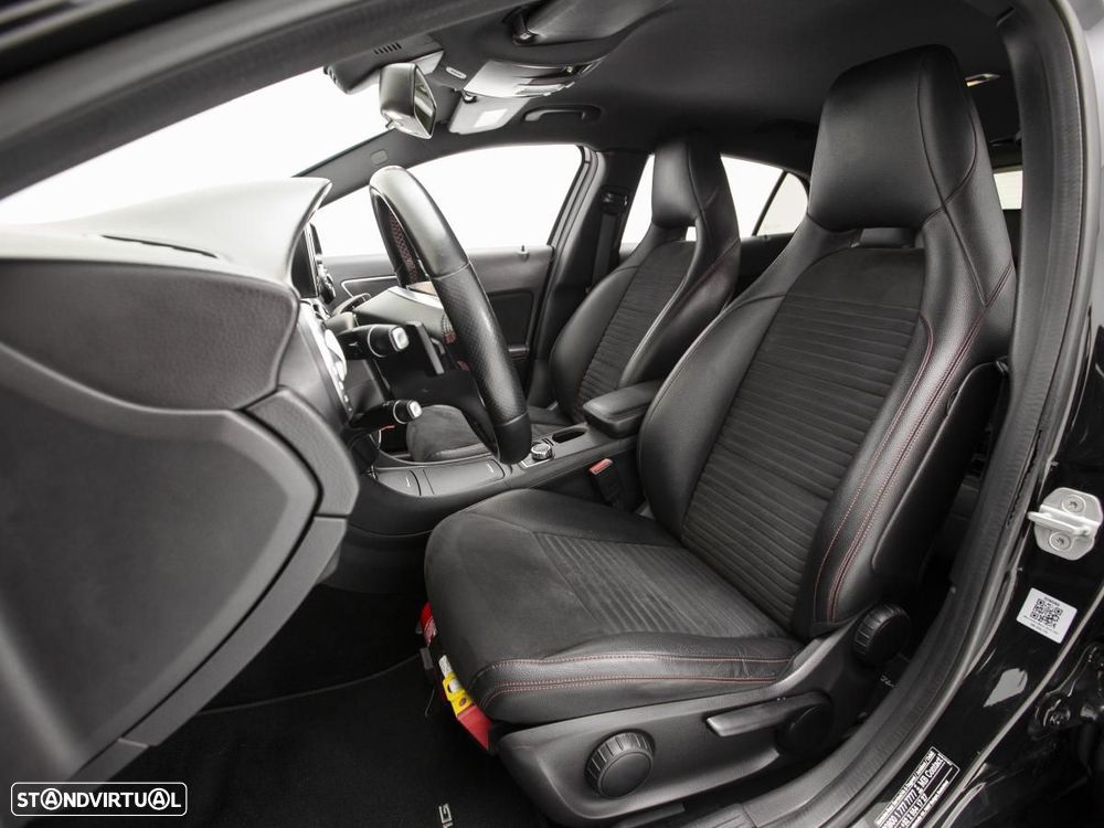 Mercedes-Benz GLA 200 - 11