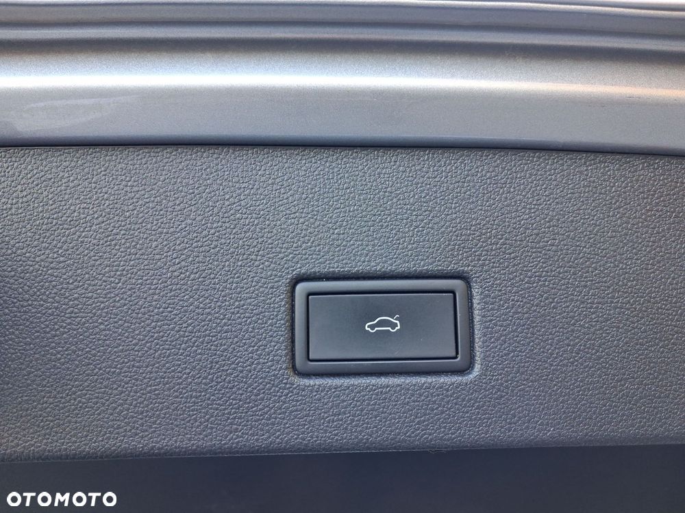 Volkswagen T-Roc 1.5 TSI Style DSG - 14